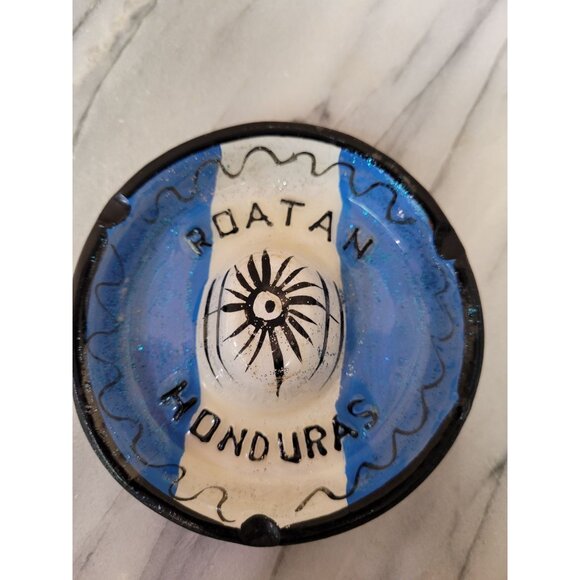 Handmade Roatan Honduras Souvenir Ceramic Ashtray With Blue & White Design - Picture 1 of 6